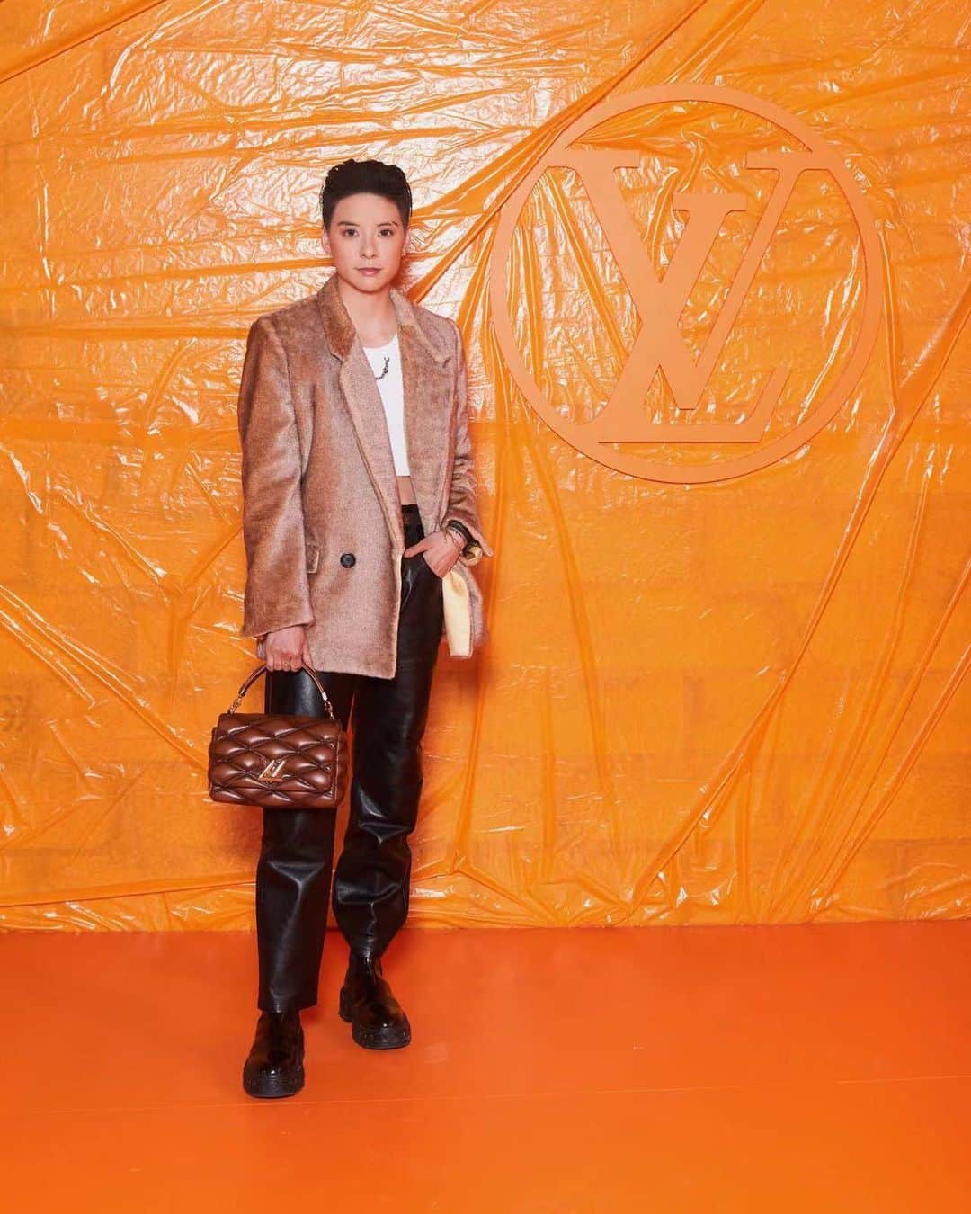 アンバー さんのインスタグラム写真 - (アンバー Instagram)「all in the details 🔎✨ @LouisVuitton @nicolasghesquiere #LVSS24」10月3日 19時00分 - amberliu