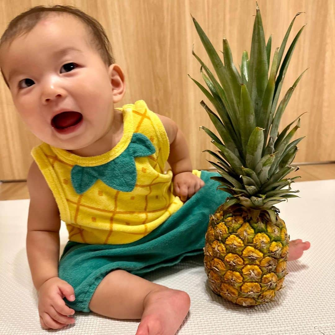 村方乃々佳のインスタグラム：「パイナップル同士🍍  #村方乃々佳 #ののちゃん #ののかちゃん #ののちゃんねる #nonokamurakata #노노카 #NONOCHAN #ひーちゃん」