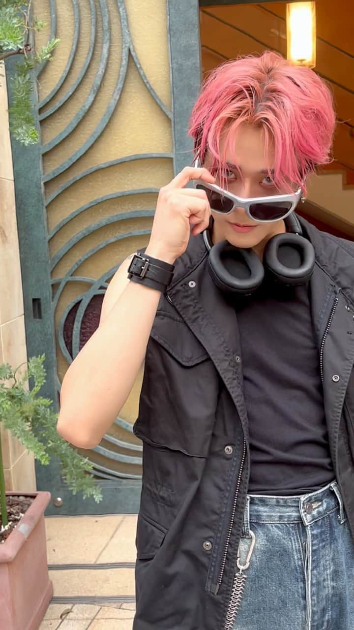YUKIのインスタグラム：「リール動画溜まってるから少しづつまた出してこー！ #madkid_yuki #jpop #kpop #fashionstyle」