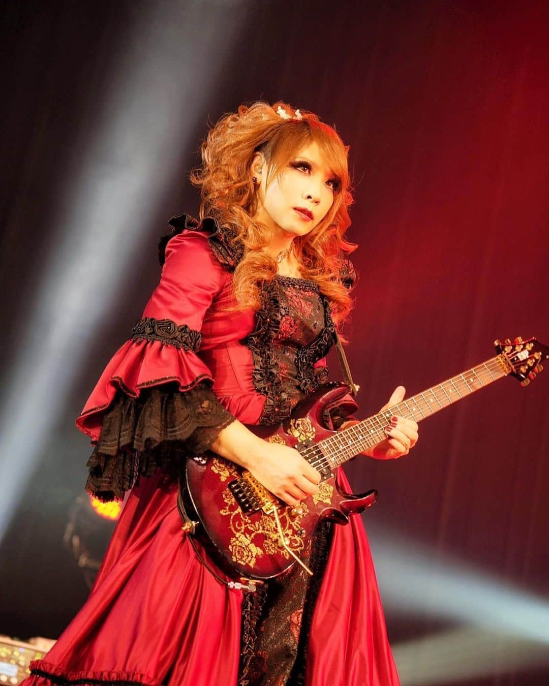 HIZAKIのインスタグラム：「Japanese Visual Metal Tour Final Zepp Haneda #HIZAKI」