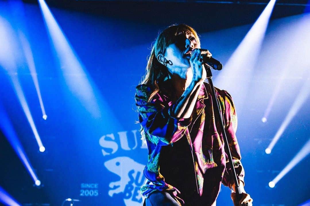 青木カズローのインスタグラム：「2023.07.03 SUPER BEAVER #SUPERBEAVER #高知県立文化ホールオレンジホール  #高知 #写殺 ※転載転用禁止」