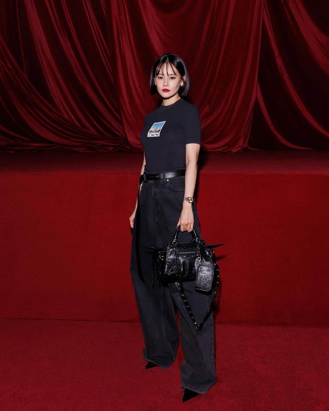 のインスタグラム：「BALENCIAGA 24SS 🖤 @balenciaga 🎞️」