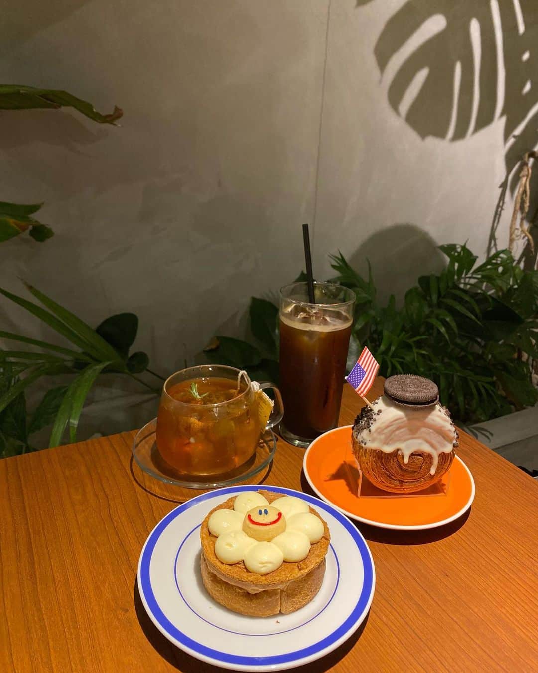 吉井美優さんのインスタグラム写真 - (吉井美優Instagram)「🙂🌼  #新大久保カフェ」10月3日 19時23分 - miyu_yoshii32
