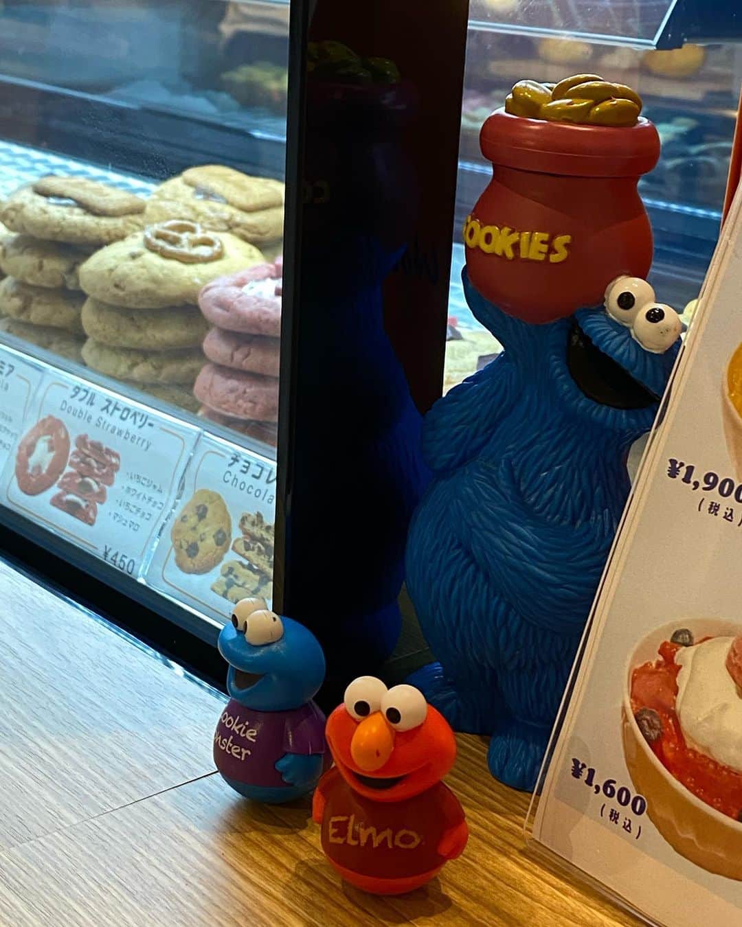 吉井美優さんのインスタグラム写真 - (吉井美優Instagram)「🙂🌼  #新大久保カフェ」10月3日 19時23分 - miyu_yoshii32