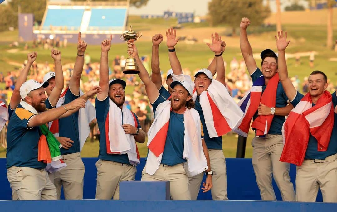 トミー・フリートウッドのインスタグラム：「Where could I possibly start?? What a week, what a captain, what a team, what a family!  To give your heart and soul playing for @rydercupeurope is the ultimate privilege and last week has given me so many memories that will last a lifetime!  To the fans, you are the greatest! You lifted us when we needed it, you carried us when we wanted it. I have no idea when I’m going to get the songs out of my head but it could well be a long time!  To our captain @lukedonald, thank you for showing faith in me and picking me to play for you and this team. You have inspired us with your passion, your calmness and your class and you deserve all the success you’ve ever had! Yes I dribbled on José María but he made me cry!  Finally. We did it! We won The Ryder Cup! Olé, Olé, Olé!!!!」