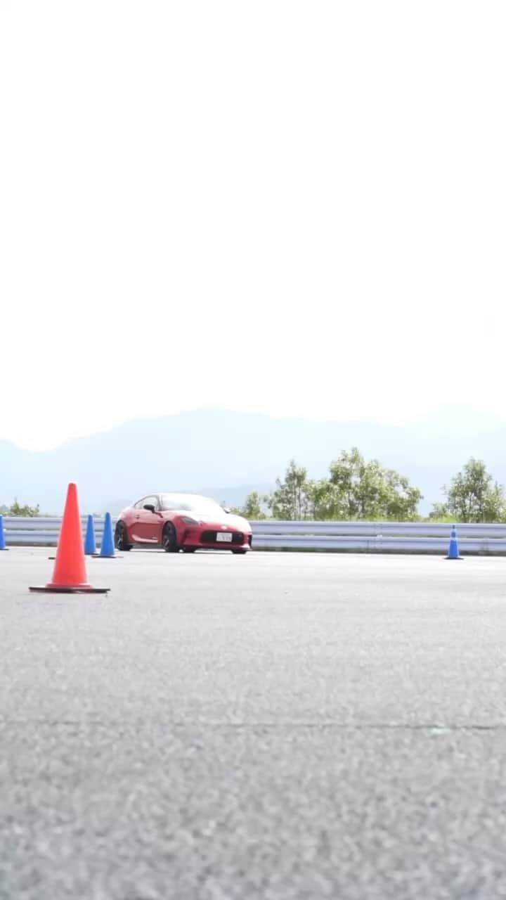 のインスタグラム：「富士スピードウェイ MAXORIDO PARC training  毎回本当に僕らが楽しい  もう気がつけばかなり長い期間 開催してる。  皆様有り難う御座います。  次回開催は 11月8日　水曜日 11月28日　火曜日  12月11日　月曜日 12月26日　火曜日 リニューアルされた https://maxorido.com/  MAXORIDO ホームページより  お待ちしております。  @130ryokohama  @130r_okada  @ryo_ogawa_」
