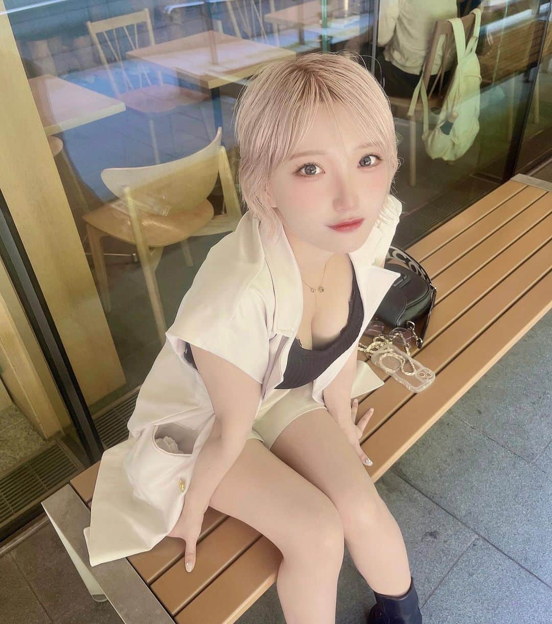 のインスタグラム：「休憩しよ ？」
