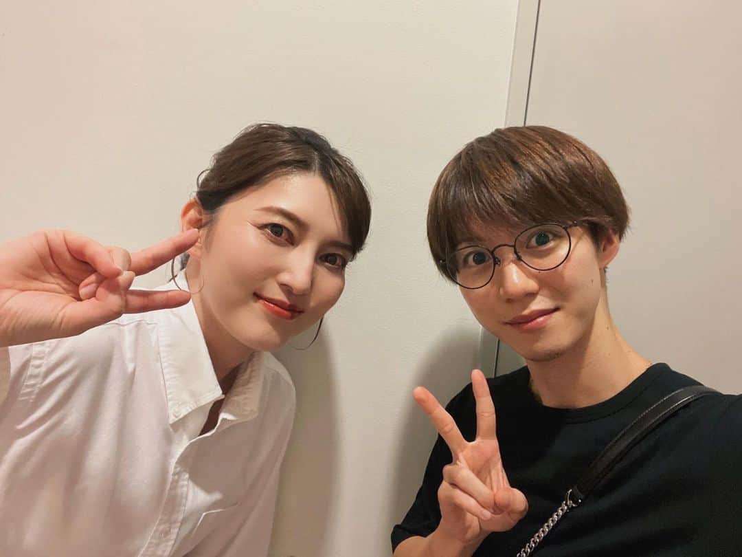 小越勇輝のインスタグラム：「先日、 「THE Roots Returns-Thank you-」  行ってきました。  朝夏さん素敵だったぁ  写真撮ろうと言ってくれたので、 写真撮ろうと言えない僕ですが このショットが実現しました笑 感謝感謝です  加藤和樹さんともお久しぶりにお会いできました！  #ツーショット #TR2023」