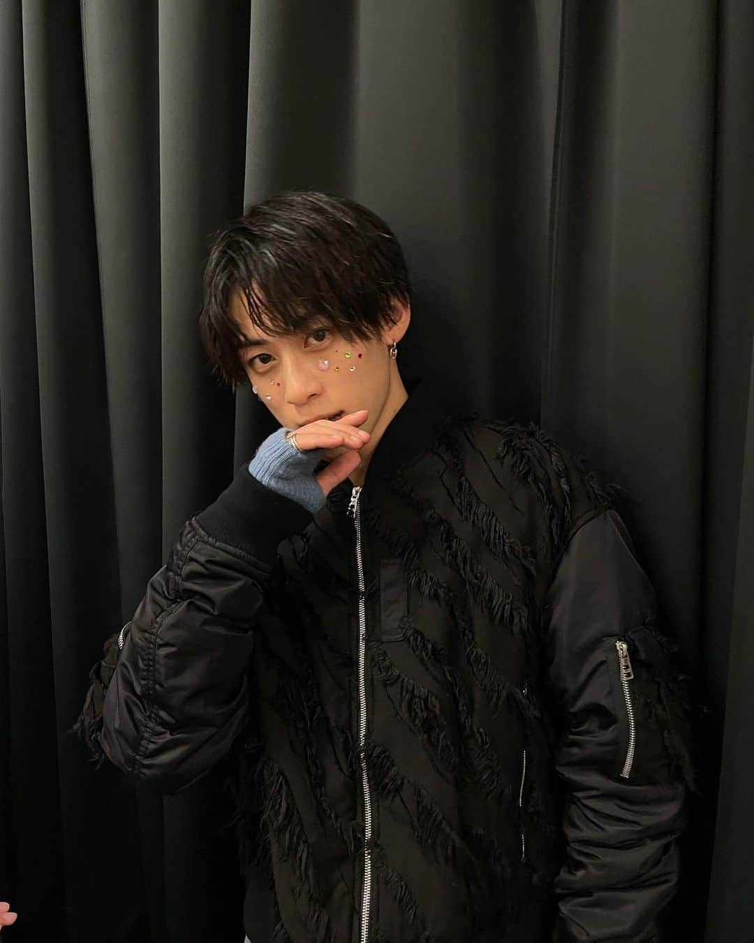 のインスタグラム：「ぷひぷひ  10月入りましたねぇ ちょと寒くなってきたねぇ  花粉がマジしんどい 花粉やばいよ〜ってひと？？  #fyp #japan #asia #asian #model  #modellife #instagood  #followforfollowback  #follow #likesforlike #islam #snap  #photooftheday #nofilter #tbt #igers #picoftheday  #nature #swag #lifeisgood #caseofthemondays #instapic #instadaily #selfie」