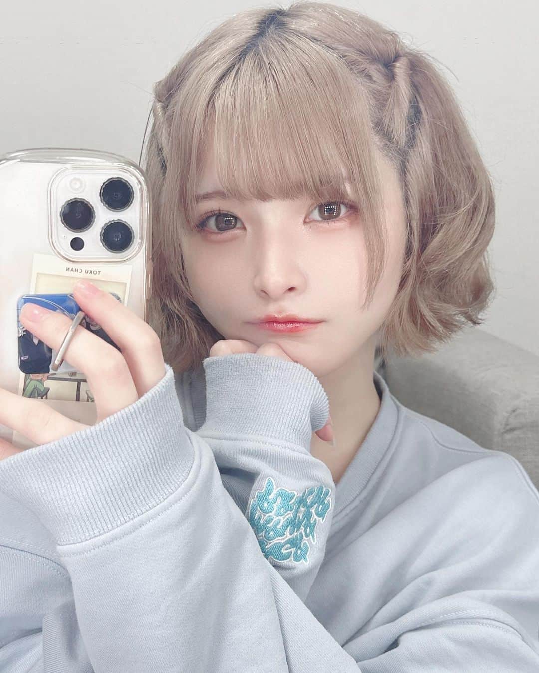 ひっそりゆうみのインスタグラム：「お外に先週めちゃくちゃ出たから 反動でめちゃくちゃ引きこもってる…💧」