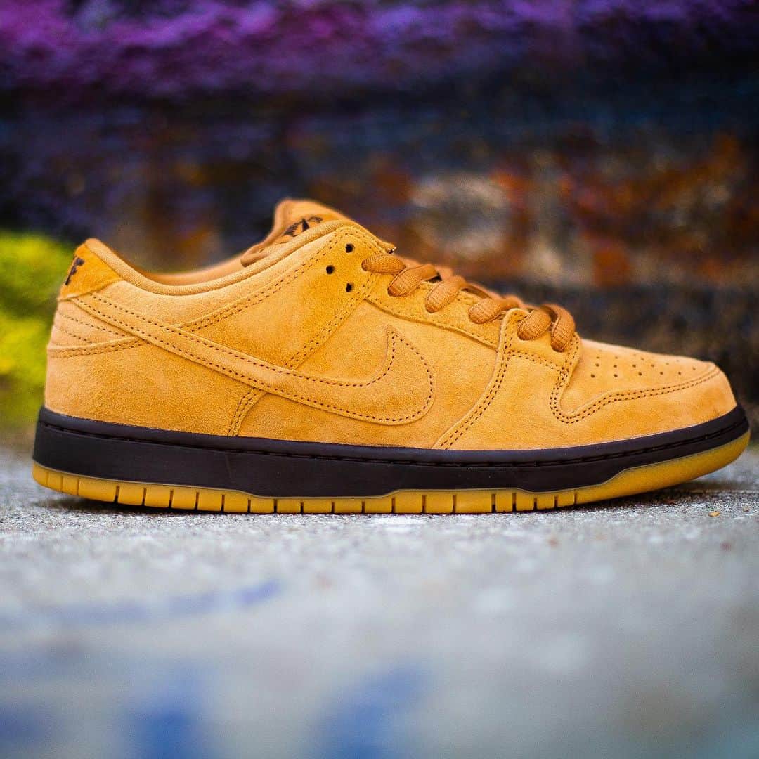The Berricsのインスタグラム：「The latest SB Dunk has hit our shelves. This time showcasing an enduring Flax/Wheat/Gum colorway.  ENTER THE RAFFLE NOW 🔗LINK IN @berricscanteen BIO🔗  Winners will receive a notification October 4th. - This raffle registration is limited to one entry per person per style. Any multiple entries from one person will be disqualified. Raffle winners will be contacted via Email which will include instructions on payment details. If you do not comply with stated instructions, your chance to purchase will be forfeited. No refunds or exchanges will be entertained. Complete set of rules are available on the raffle entry link.  #berrics #skateboardingisfun」