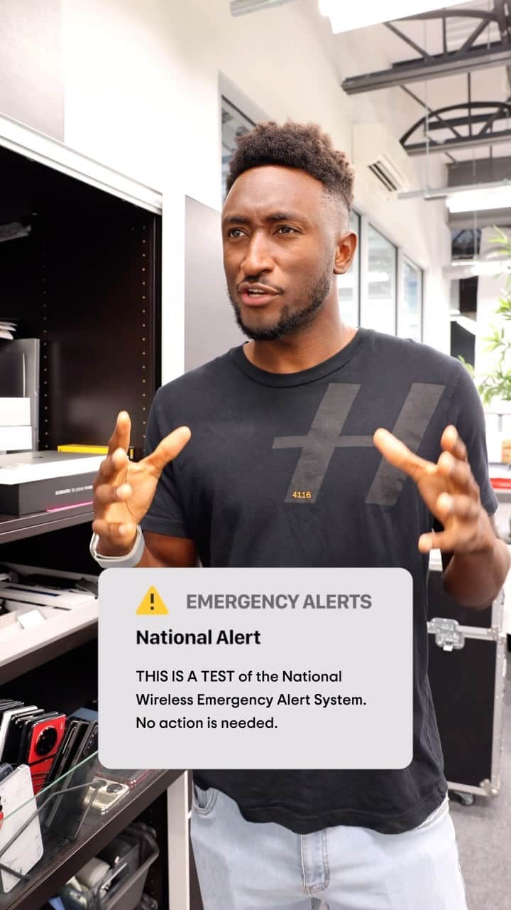 マーケス・ブラウンリーのインスタグラム：「PSA: Your Phone Will Ring Tomorrow」