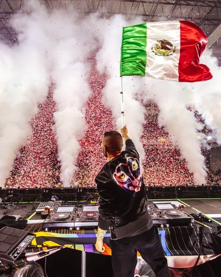 ギャランティスのインスタグラム：「Magical Mexico Moments 🇲🇽 💫   Muchas gracias a todos 🙏🏼 🙏🏼 ♥️♥️♥️」