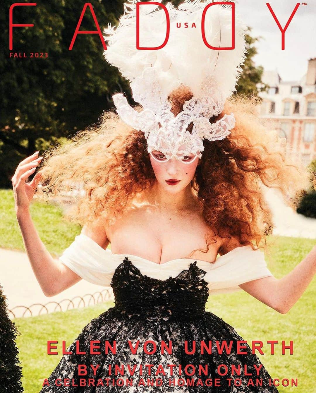 Larsen Thompsonさんのインスタグラム写真 - (Larsen ThompsonInstagram)「Fall Cover for @faddy_magazine_usa by the icon herself @ellenvonunwerth❤️ love you Ellen, being apart of your vision is an honor! Big thank you to @stylistmikeadler for bringing this to life and Candice Solomon for this beautiful story!   Photographer: @ellenvonunwerth Stylist : @stylistmikeadler Wearing: @giambattistavalliparis  Stylist Assitants: @darianisme_ &  @inbloominlove Hair Stylist : @oskaperahair @aframe_agency  Hair assistant : @chloation Makeup Artist: @ameliemoutia @capsuleagence_hmc  Makeup Assistants : @johanna.lafourcade  @margaux_marseglia  Nail Artist : @reikoendo.nail Post Production Manager : @Daviddjian.work  Producer: @filipinee for Hilight Productions  Location: @serpentaplume_  SPECIAL THANKS TO THE JEWELRY BRAND @copin」10月4日 6時42分 - larsenthompson