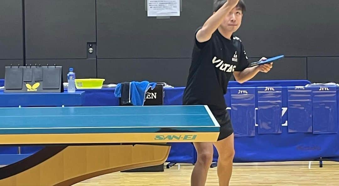 丹羽孝希さんのインスタグラム写真 - (丹羽孝希Instagram)「🏓️ 𝐓𝐡𝐞 𝐅𝐢𝐫𝐬𝐭 𝐌𝐚𝐭𝐜𝐡 𝐚𝐛𝐨𝐮𝐭 𝐉𝐚𝐩𝐚𝐧 𝐋𝐞𝐚𝐠𝐮𝐞 𝐨𝐟 𝐋𝐚𝐭𝐞-𝐒𝐞𝐚𝐬𝐨𝐧 𝟐𝟎𝟐𝟑🏓️  C&P 2–3 シチズン時計  🔹沼村斉弥 0-3 三部航平 🔹橋本一輝 2-3 上村慶哉 🔹 沼村斉弥/ 吉村和弘 2-0 上村慶哉 / 酒井明日翔 🔹丹羽孝希 3-2 酒井明日翔（7-11，11-4，14-12，6-11，11-9）🎉 🔹吉村和弘 2-3 淺津碧利  📹Labolive & JTTL  #丹羽孝希 #tabletennis #卓球 #niwakoki #kokiniwa #ケアリッツ・アンド・パートナーズ」10月4日 6時44分 - allforkokiniwa