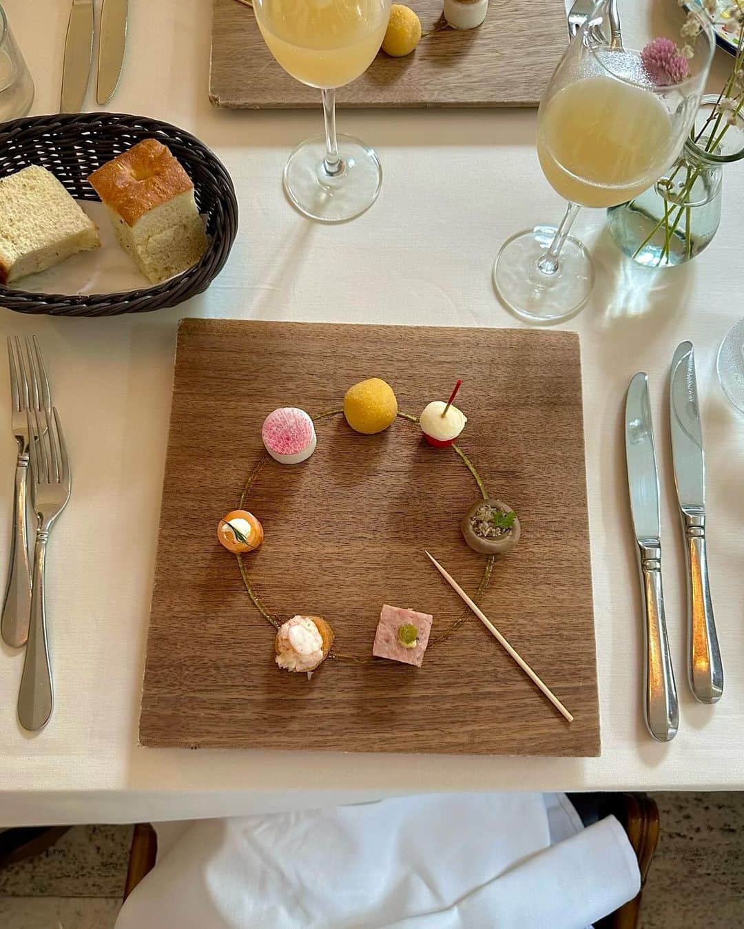 千葉由佳（ちばゆか）さんのインスタグラム写真 - (千葉由佳（ちばゆか）Instagram)「. Baby shower👶🏻🩷  ほっこりで大感動で幸せな時間でした💐  サプライズ返しのお手紙に込められたメッセージが嬉しかった🥹💌」10月3日 21時59分 - chibayuka