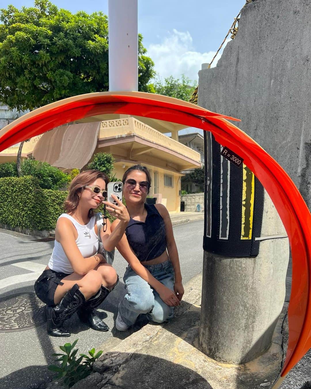 ヒロタナギサさんのインスタグラム写真 - (ヒロタナギサInstagram)「_  in 宮古島🌈  こう見えて (どう見えてw) 意外と人生初の宮古島！ ということで、 プチ長期滞在🌻 しばらく宮古島います☺︎笑  3日目にして このスローライフに幸せ噛み締めてます🪽笑  しばらく楽しみます🎶  #nagisatrip」10月3日 22時01分 - _nachan_812