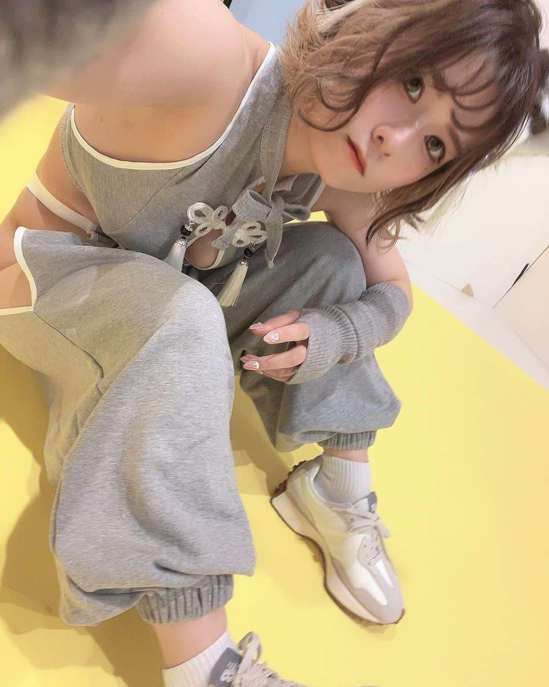 七瀬さくらさんのインスタグラム写真 - (七瀬さくらInstagram)「冬コミ衣装‎🤍  #RTは可愛いの再放送 ──────────────── #ショートカット女子 #インスタグラビア #グラビアモデル #コスプレイヤー  #ビジョビ #ニューバランス  #グラドル自画撮り部 #kickstagram  #cosplayer #코스프레 #角色扮演 #けもみみ  #kicksoftheday  #自拍 #模特 #그라비아 #수영복 #모델 #凹版印刷 #屁股 #内裤 #泳衣 #라이키 ────────────────」10月3日 22時09分 - 739ra