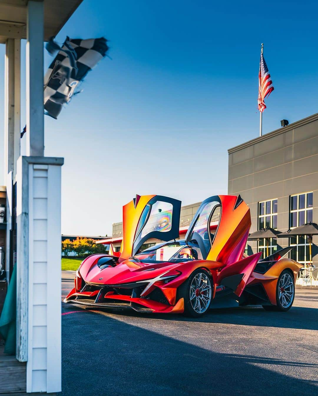 CarsWithoutLimitsさんのインスタグラム写真 - (CarsWithoutLimitsInstagram)「What a blast it was spending the weekend over at @monticellomotorclub Hypercar Track Day! This one was for the books 📚   📸 @therealabd   #carswithoutlimits #hypercars #apolloie」10月3日 22時41分 - carswithoutlimits