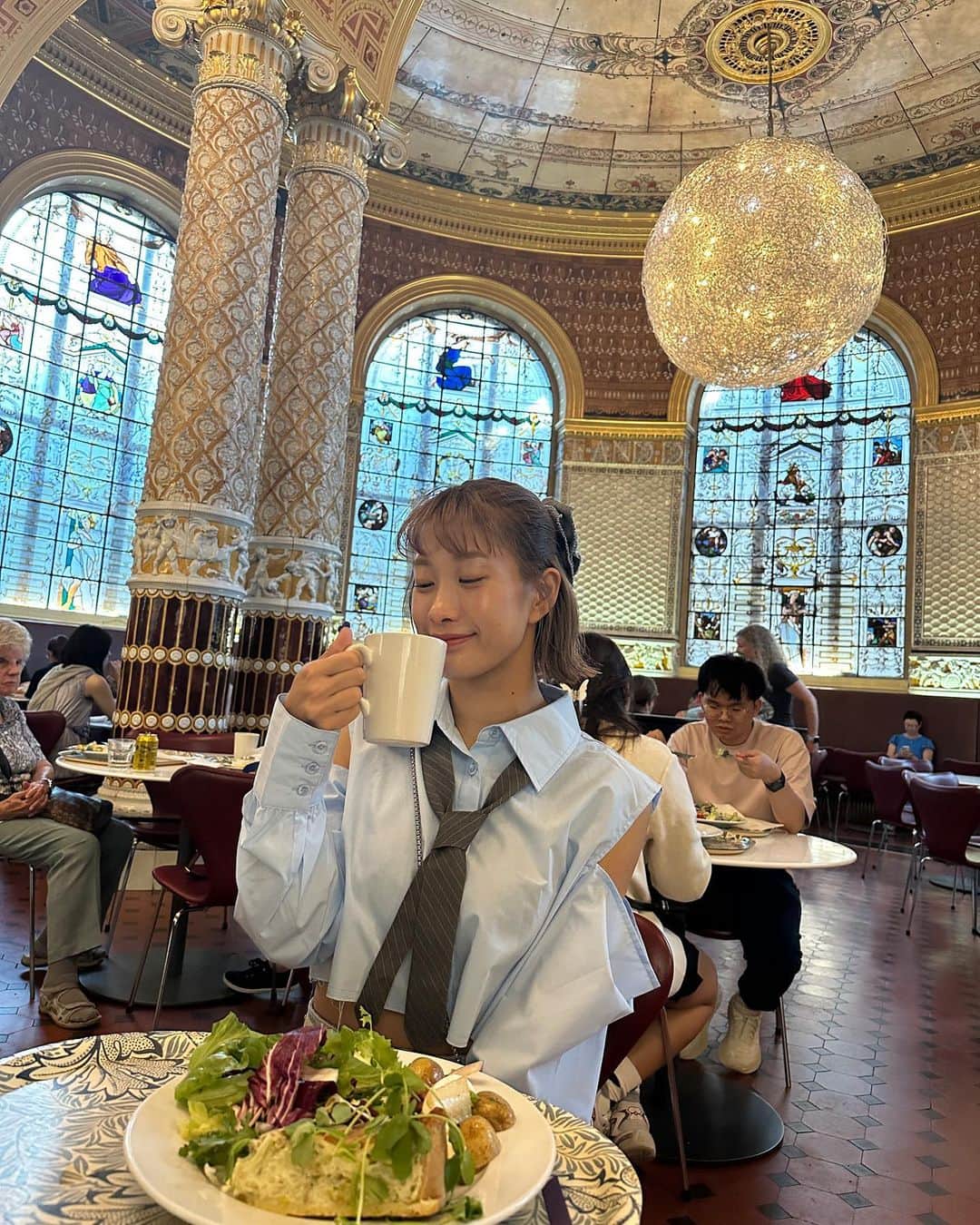 HANAのインスタグラム：「🇬🇧 Day 3 ♡」