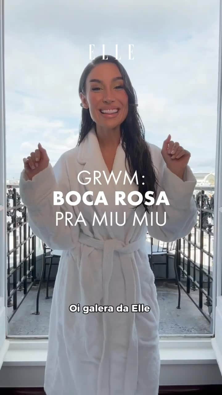 ELLE Brasilのインスタグラム：「#GRWM com @bianca, que deu seu bom close no desfile da #MiuMiu não com uma, mas duas calcinhas do inverno 2023 da marca italiana – e ainda teve meia-calça, oxford e suéter transparente ensacadinho. Amamos 🥰 e vocês? Conta pra gente nos comentários ✨」