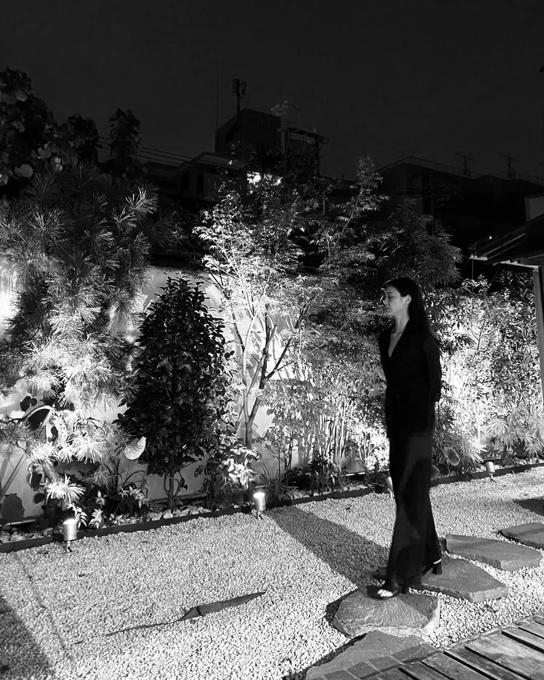 和田安佳莉さんのインスタグラム写真 - (和田安佳莉Instagram)「みんなの表現は学問と技術と経験の賜物  #arts #exhibition #満月の夜 #contemporaryart #書画 #墨象 #photo #movie #現代美術 #japan #dancer #歌舞伎」10月3日 23時15分 - akariwada_official