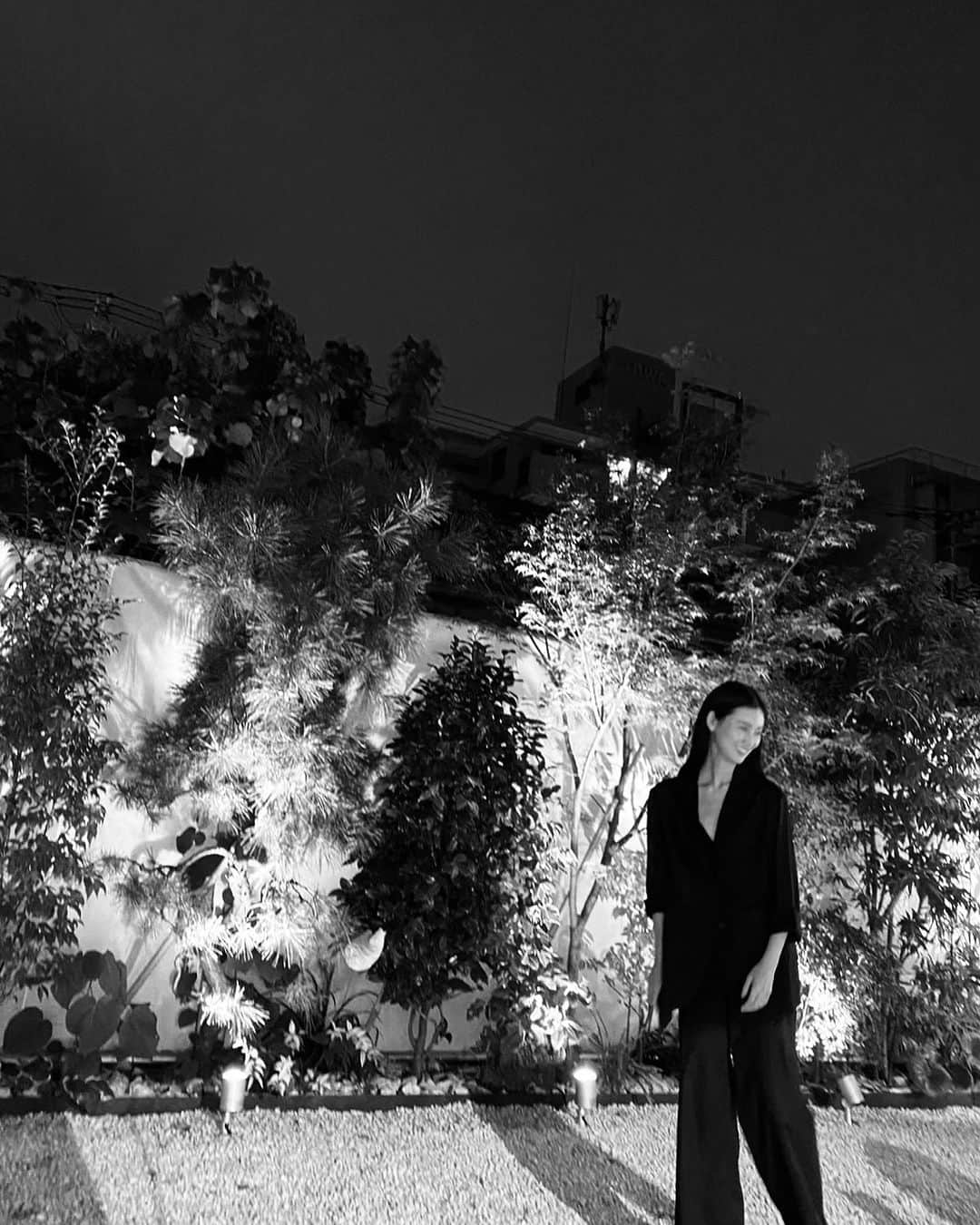 和田安佳莉さんのインスタグラム写真 - (和田安佳莉Instagram)「みんなの表現は学問と技術と経験の賜物  #arts #exhibition #満月の夜 #contemporaryart #書画 #墨象 #photo #movie #現代美術 #japan #dancer #歌舞伎」10月3日 23時15分 - akariwada_official