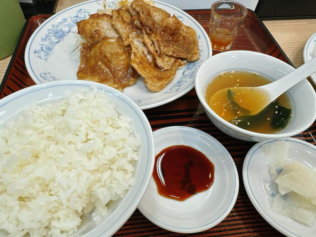 大友陽平のインスタグラム：「季節の変わり目…ですね  ということで、今夜も炭水化物というか糖質をあまり摂りませんでした（10/3＝第2章490日目）」
