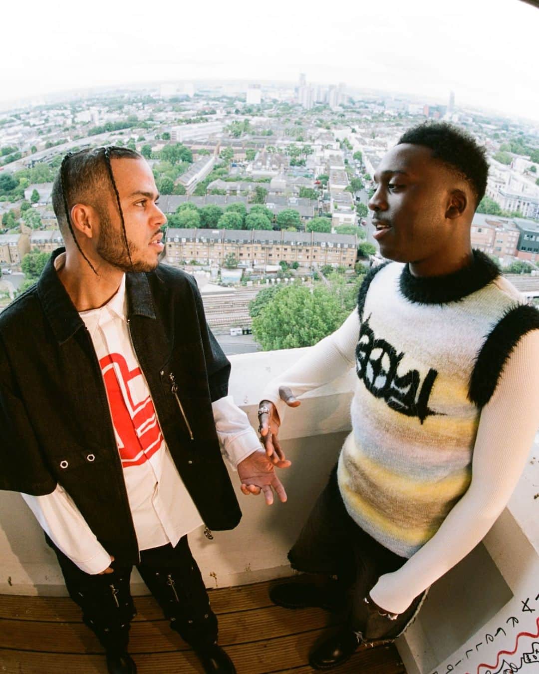 BOY LONDONのインスタグラム：「HIGH UP IN SPACE BUT ROOTED IN LONDON 🇬🇧  We might be global, but we will never forget where we came from. Est 1976. London born and bred.   📸 @fuckatnames  #BOYLONDON #AW23」