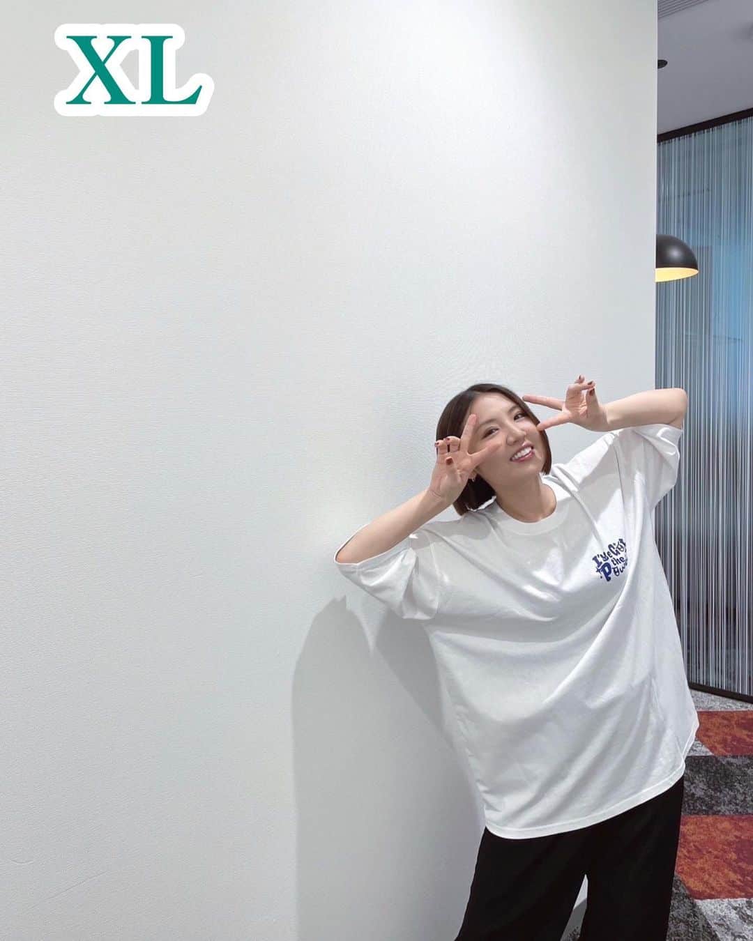 阿部真央さんのインスタグラム写真 - (阿部真央Instagram)「(再アップ)ツアーグッズ🫶よろしくお願いします✨ 163cm女性着用」10月4日 0時39分 - abemao_official