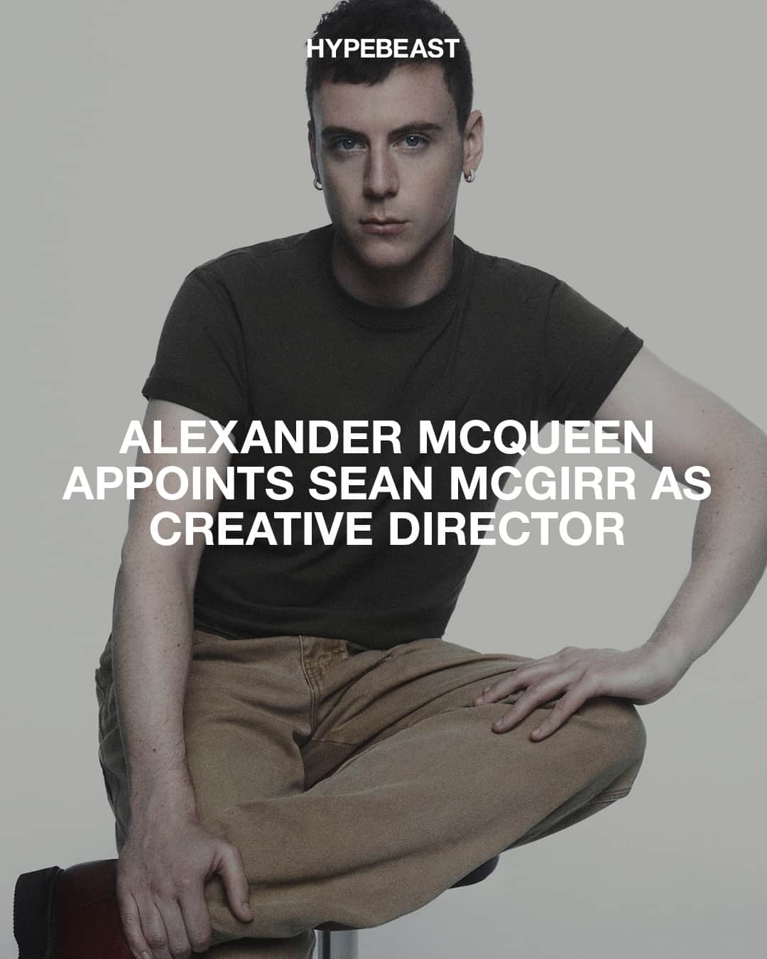 HYPEBEASTさんのインスタグラム写真 - (HYPEBEASTInstagram)「@kering_official and @alexandermcqueen have appointed Seán McGirr as Creative Director of the House. McGirr brings his experience from JW Anderson, Dries Van Noten, Uniqlo, and Vogue and looks to add his creative energy to the fashion house.⁠ Photo: Kering」10月4日 1時44分 - hypebeast