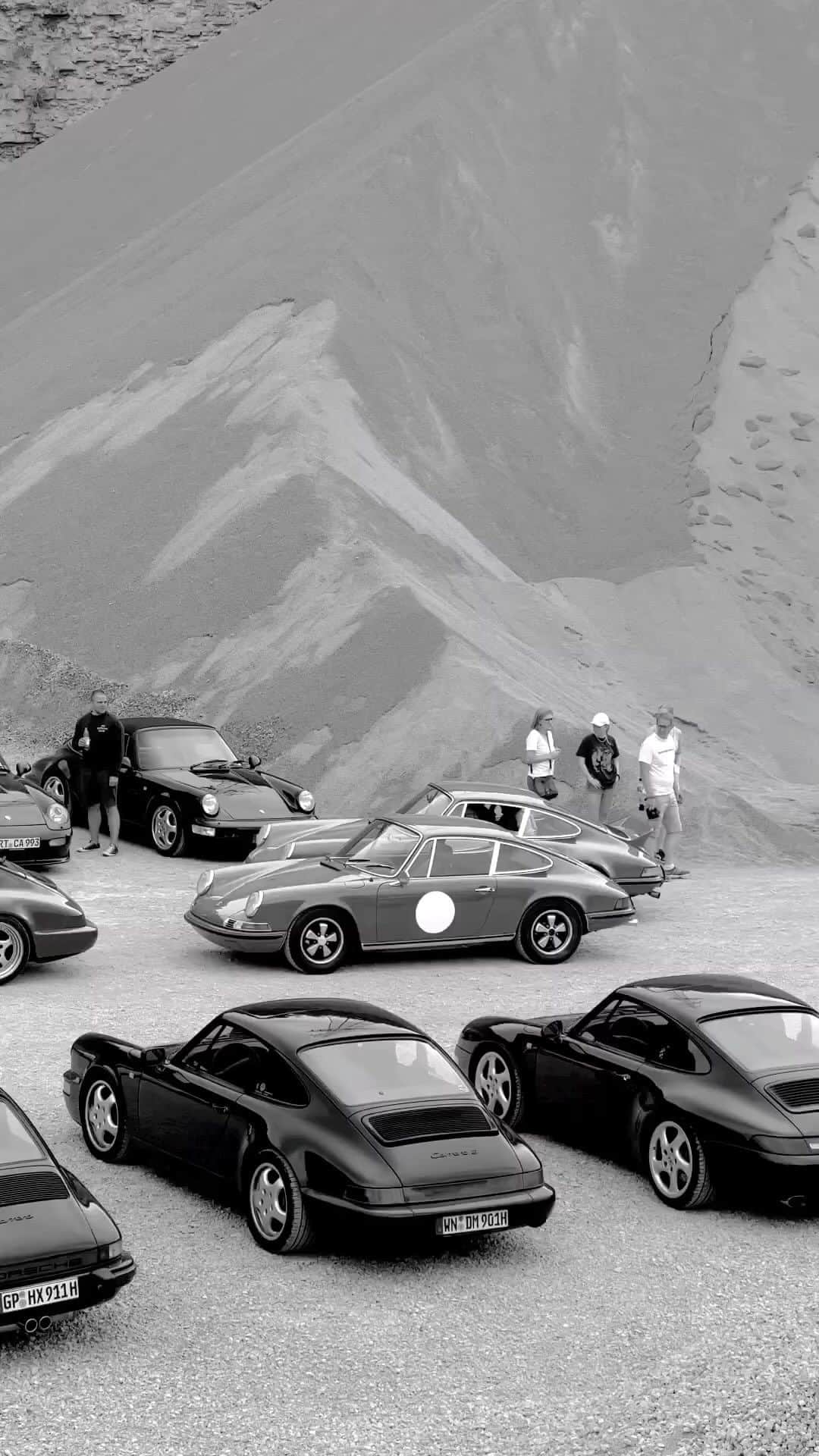 オリバーピープルズのインスタグラム：「Porsche posse. Video: @lorenzo.kikisch」