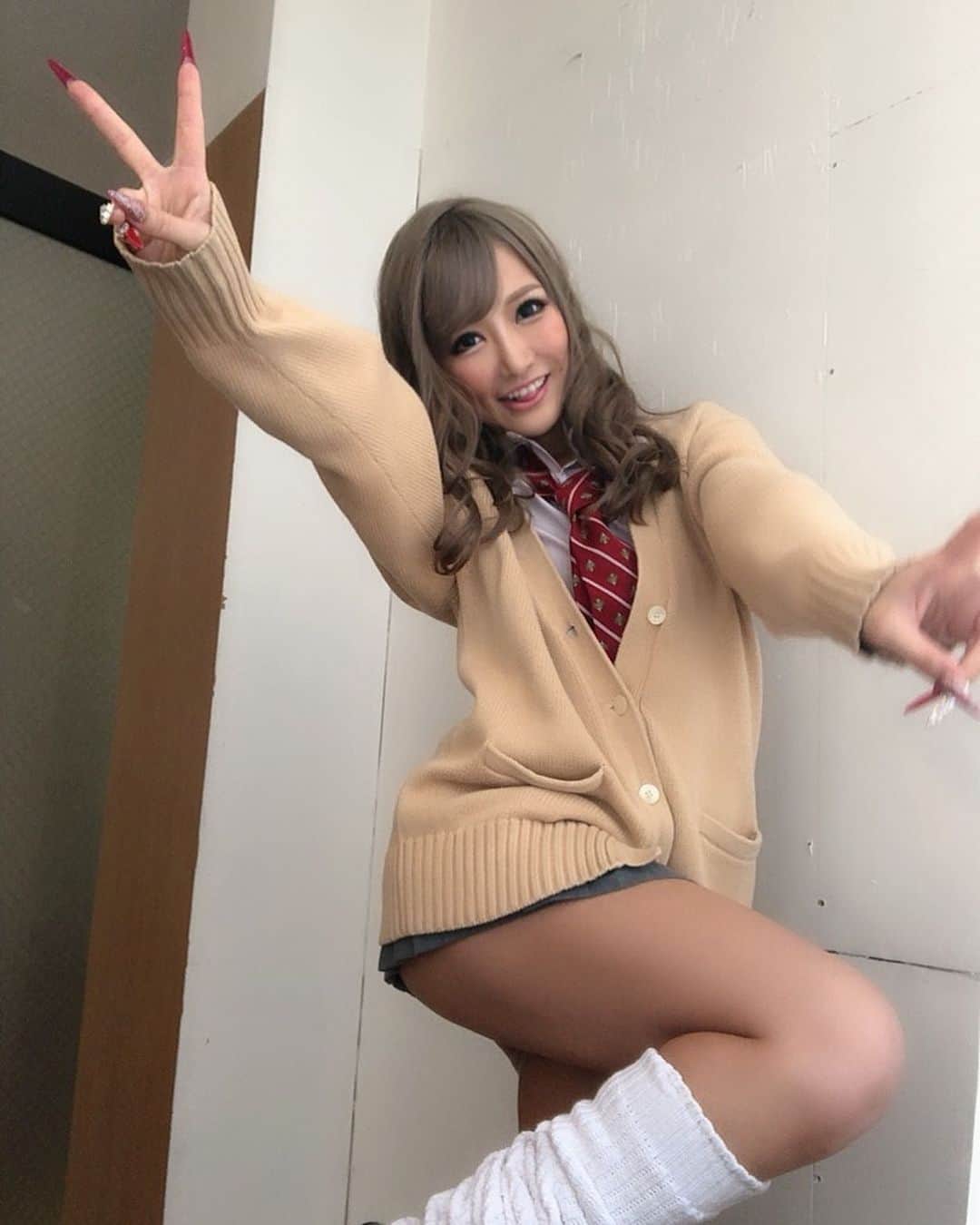 のインスタグラム：「. 懐かしい写真出てきたから載せる🫢 . #ギャルみこ」