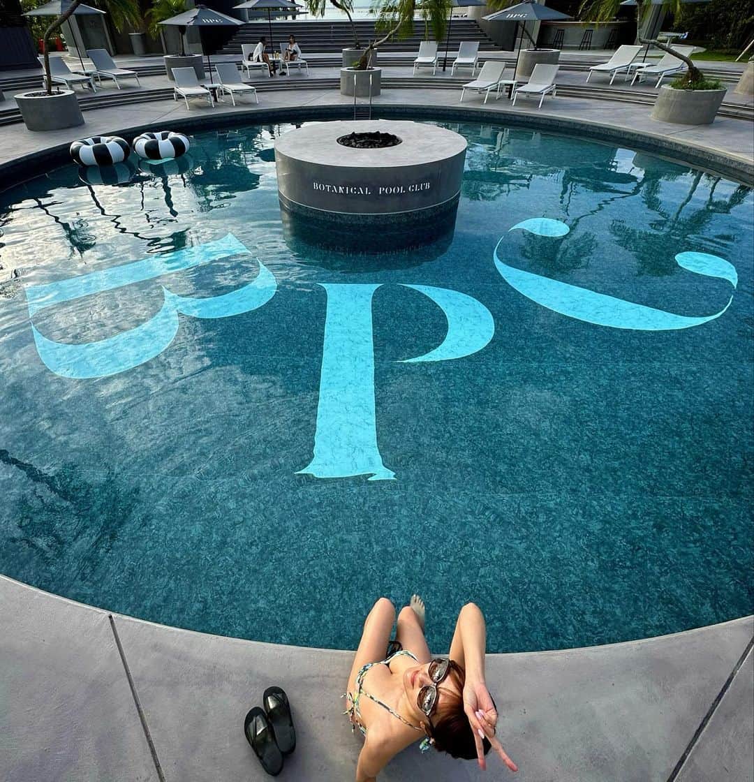 大槻ひびきさんのインスタグラム写真 - (大槻ひびきInstagram)「@botanicalpoolclub  また行きたい 次は泊まりで☺️」10月4日 3時10分 - yanhibi0221