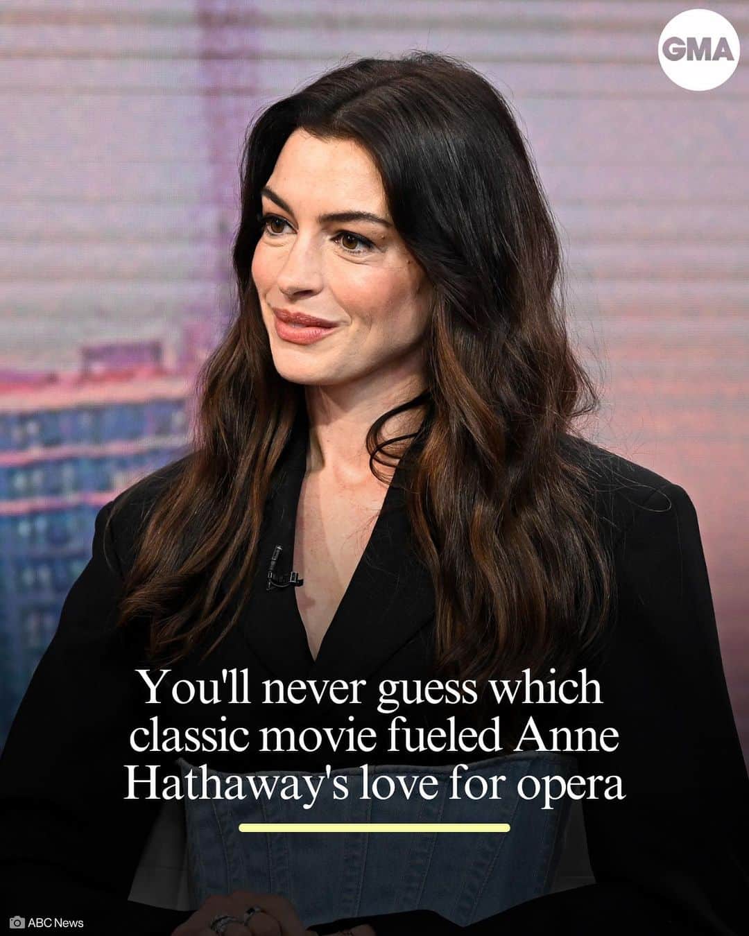 Good Morning Americaさんのインスタグラム写真 - (Good Morning AmericaInstagram)「@annehathaway’s love of classic opera began when she saw a certain movie as a child: "I had no idea what it was about ... I kind of focused on the love story aspect of it."   #SheCameToMe #AnneHathaway #Opera」10月4日 4時23分 - goodmorningamerica