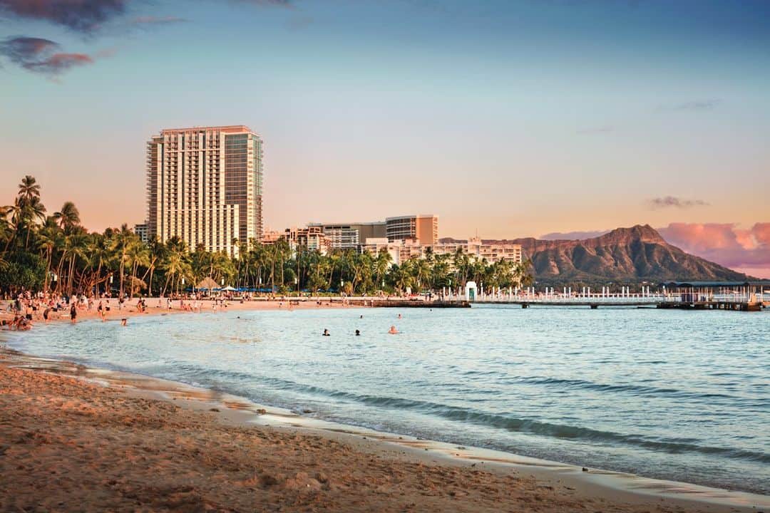 Trump Waikikiのインスタグラム：「We are thrilled to announce that we have been honored in the Condé Nast Traveler's 2023 Readers’ Choice Awards!  Thank you to all who voted for us to receive this prestigious award!  Trump International Hotel Waikiki – rated number 2 in the USA – Hawaii category」