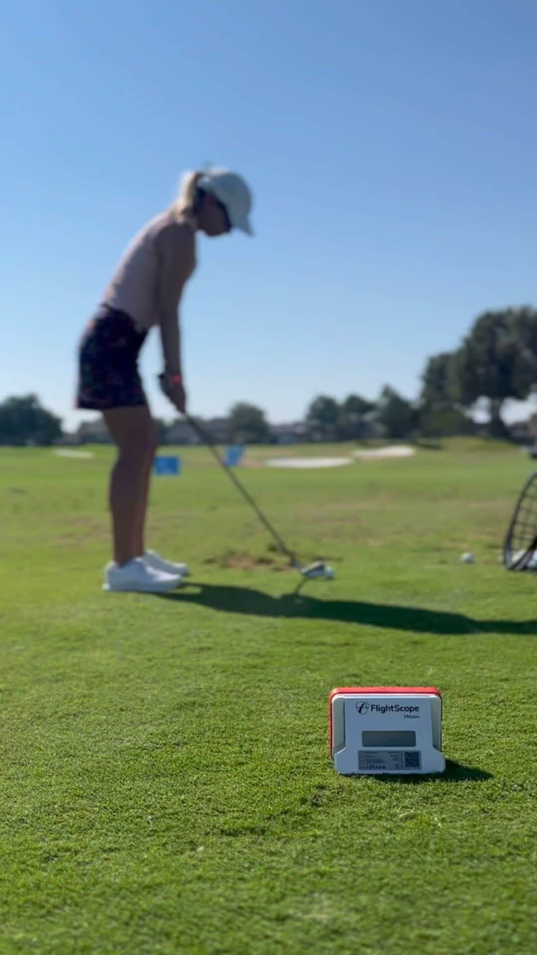 ジョディー・エワート・シャドフのインスタグラム：「Small but mighty 🚀 @flightscopegolf   #mevoplus #mevopluspropackage #flightscope #flightscopemevoplus」