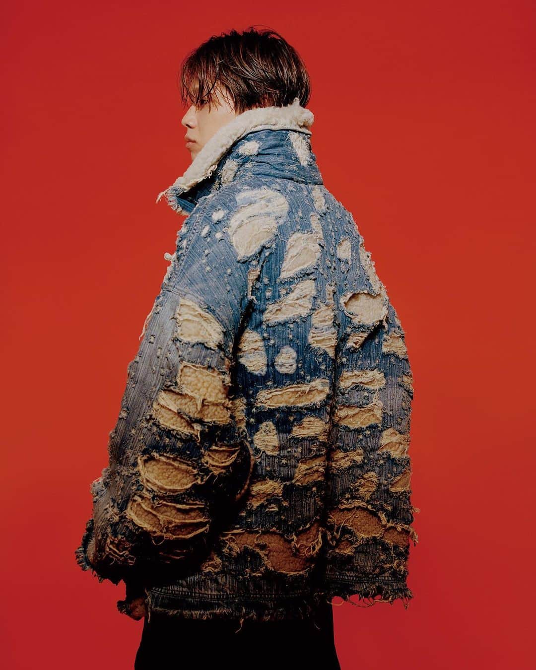 のインスタグラム：「SWAG HOMMES ISSUE 17  @swag.hommes @diesel」