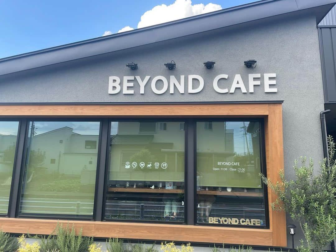 柏木陽介のインスタグラム：「岐阜飯。  BEYOND CAFE  無添加、無農薬、グルテンフリー。  そんでなおかつ味もピカイチ。  メニューも豊富でどれも美味しいのよ。  こんな店があることを願ってませんでしたか？  自分のための飯を初めてみてください。  ジムもやられてて、とてもいいジムなのでぜひどちらもお試しください。  #岐阜飯#BEYONDCAFE#無添加#無農薬#グルテンフリー#美味#ジム」