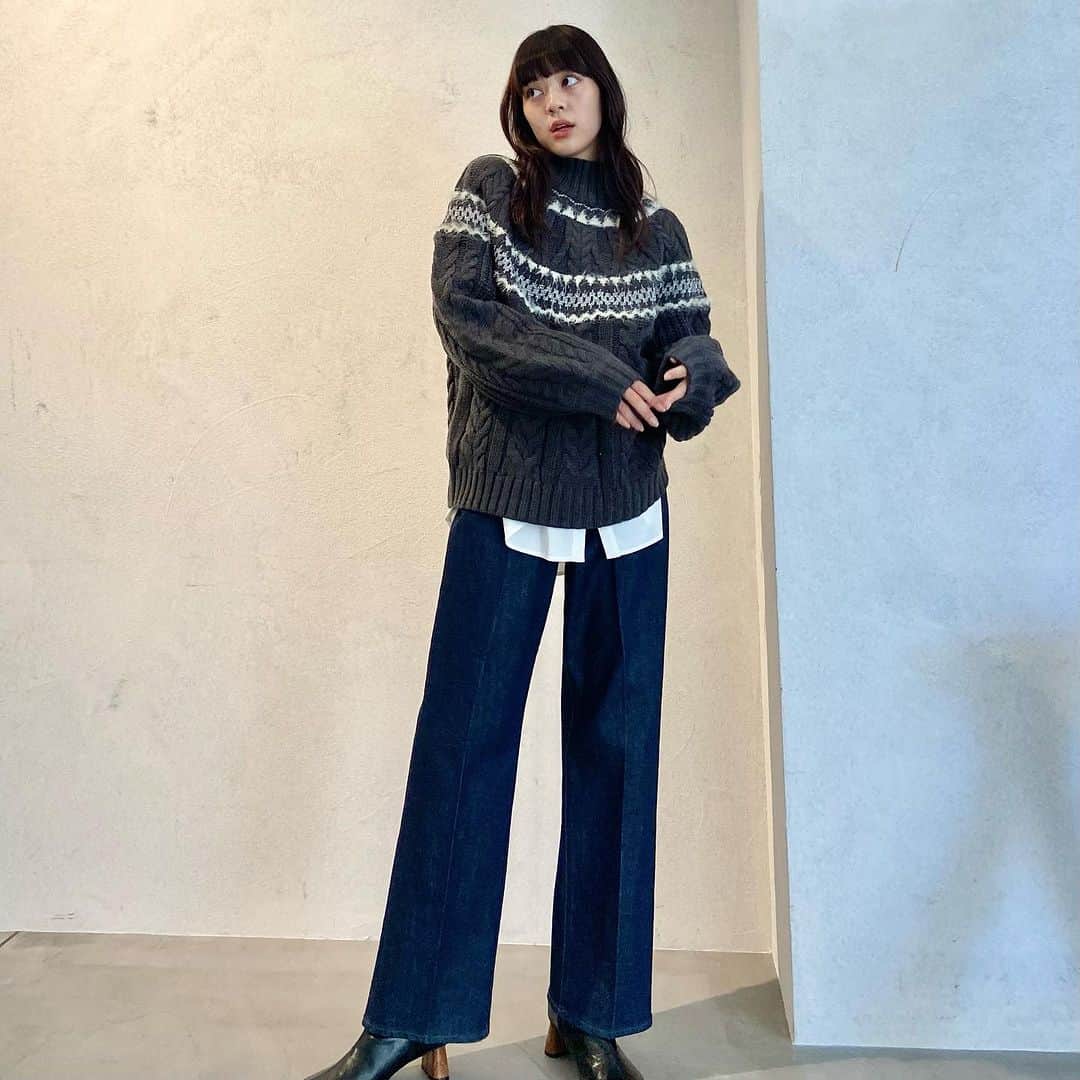 LADYMADEさんのインスタグラム写真 - (LADYMADEInstagram)「《2023 winter collection》  WEBカタログ公開&PRE ORDERの受付がスタート！  冬の最新LOOKをぜひご覧ください❄️  ☑︎10月下旬入荷予定 #ラメフェザーケーブルニット color : white / pink / gray size : free price : ¥16,500(tax in)  #LADYMADE #LADYMADE_styling #レディメイド #2023winter #wintercollection」10月4日 14時55分 - ladymade_official