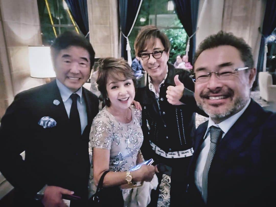 黒田アーサーのインスタグラム：「ラミちゃんこと ラミレスさんのバースデー パーティー🎉 が横浜で開催されました！  久しぶりに今井社長と一緒😀 会場では北原ご夫妻とも 久しぶりにお会い出来て 嬉しかったです❣️😊  ラミちゃん！ Happy birthday 🥳 I wish you the best ‼️ またゴルフ行きましょう⛳️」