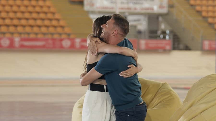 ホアキン・サンチェスさんのインスタグラム写真 - (ホアキン・サンチェスInstagram)「Familia, esta semana voy a darlo todo  Para ser un buen gimnasta rítmico 😅😩   Y me he buscado a la mejor maestra: @almudenacid  Futuro tengo poco, pero flexibilidad tengo manos … 😂🤪  Nos vemos en @joaquinelnovato El jueves a las 22:45h en @antena3com  #novatoalmudenacid」10月4日 15時23分 - joaquinarte