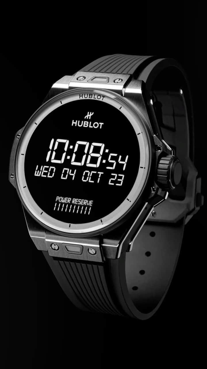 ウブロのインスタグラム：「Introducing the new #BigBangE Gen 3 Titanium connected timepiece. Featuring a satin-finished and polished titanium case, the watch is powered with #WearOSbyGoogle. Experience cutting-edge technology now! Available on Hublot.com. #Hublot」