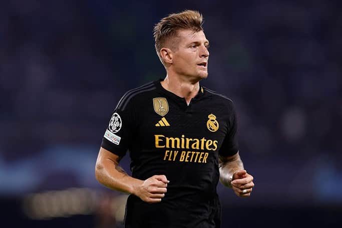 トニ・クロースのインスタグラム：「Big W in CL game number 100 for @realmadrid!」