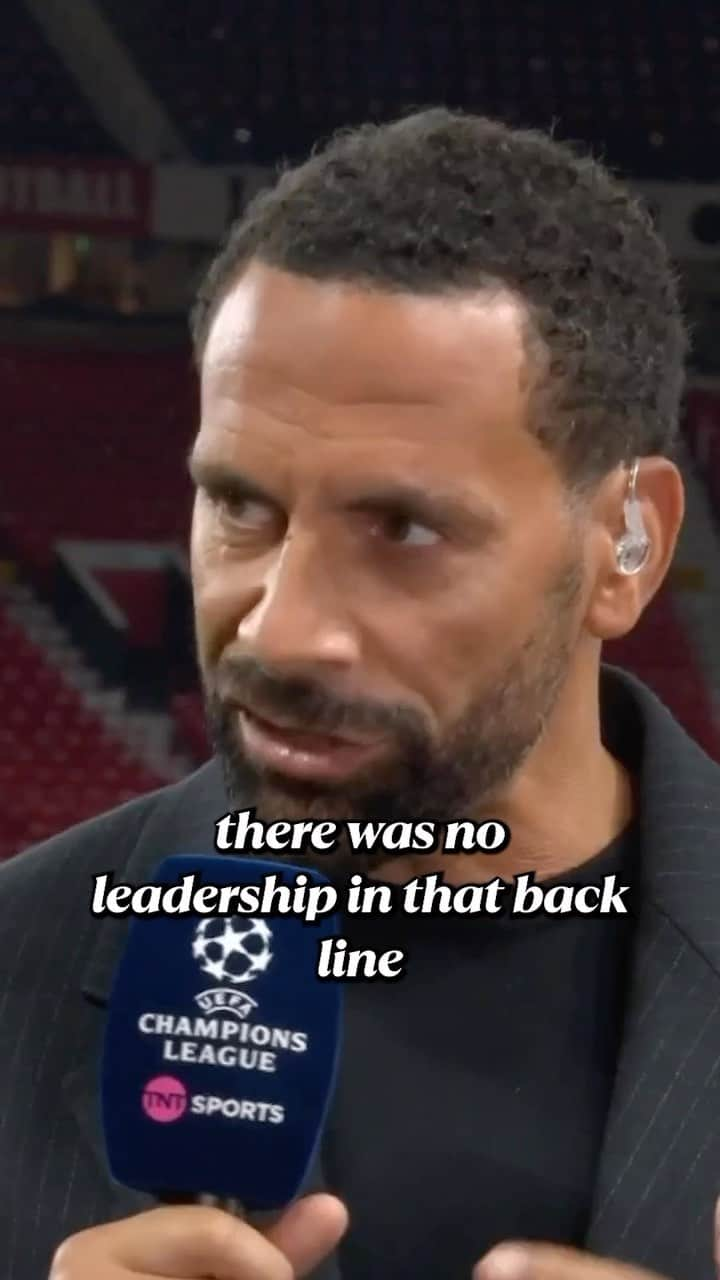 リオ・ファーディナンドのインスタグラム：「“There was no leadership in that backline!”  @rioferdy5 takes a deep dive into Manchester Unied’s defensive issues 🔍  #UCL」