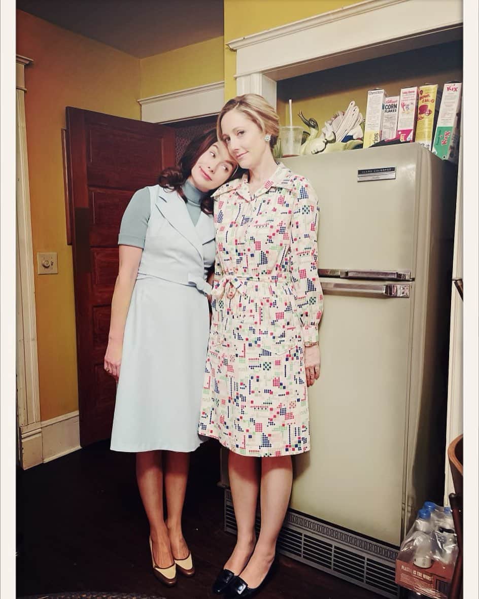 のインスタグラム：「Happy Birthday Lena! I love playing dress up with you!!」