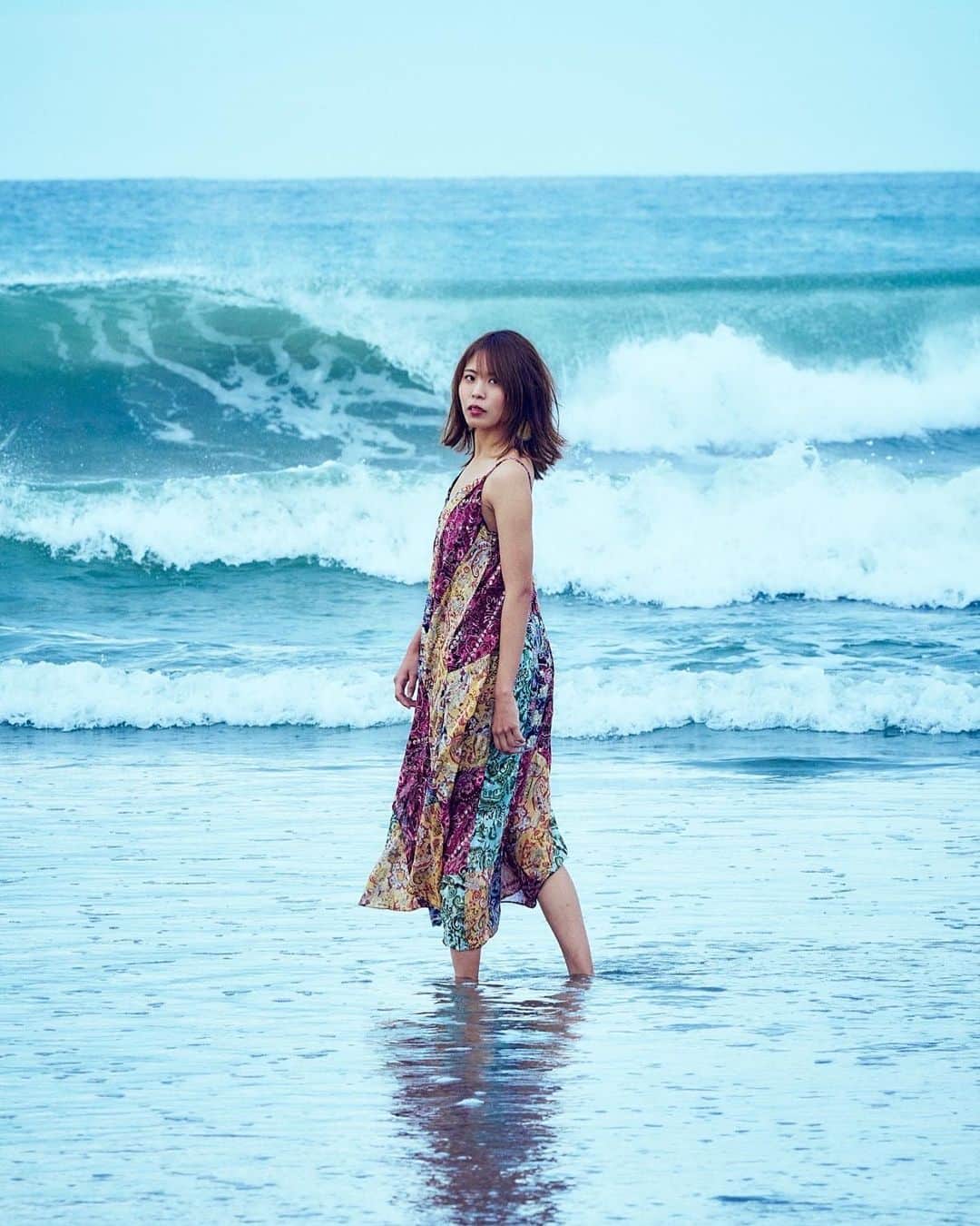 のインスタグラム：「⁡ ⁡ .endless summer  ⁡📷　@masato_kun   ⁡  ⁡ ⁡ ⁡ . ⁡ ＊ … * … ＊ … * …＊ … * … ＊ … * …＊ … * …  愛知県を拠点として 広告、アパレル、展示、イベント等 フリーランスモデルとして活動しています。 全国遠征可能です✈️  撮影依頼はDMまたは公式LINEまで お気軽にお声がけください🙇‍♀️ 詳細はプロフィールリンクにて🔗  ⁡ いろんな作品に挑戦したい！ ⁡ ⁡ #photography #instagood #instagramjapan #good_portraits_world 　#model #jp_mood #daily_photo_jpn 　 #ファインダー越しの私の世界 #カメラ好きな人と繋がりたい #カメラマンさんと繋がりたい  #被写体募集中 #カメラ女子 #モデルさんと繋がりたい　#portrait #ポートレート #photo #smile #photographer #一眼レフ #ig_japan  #instalike #美脚　#美脚モデル軍団　#japan .#海　#sea」