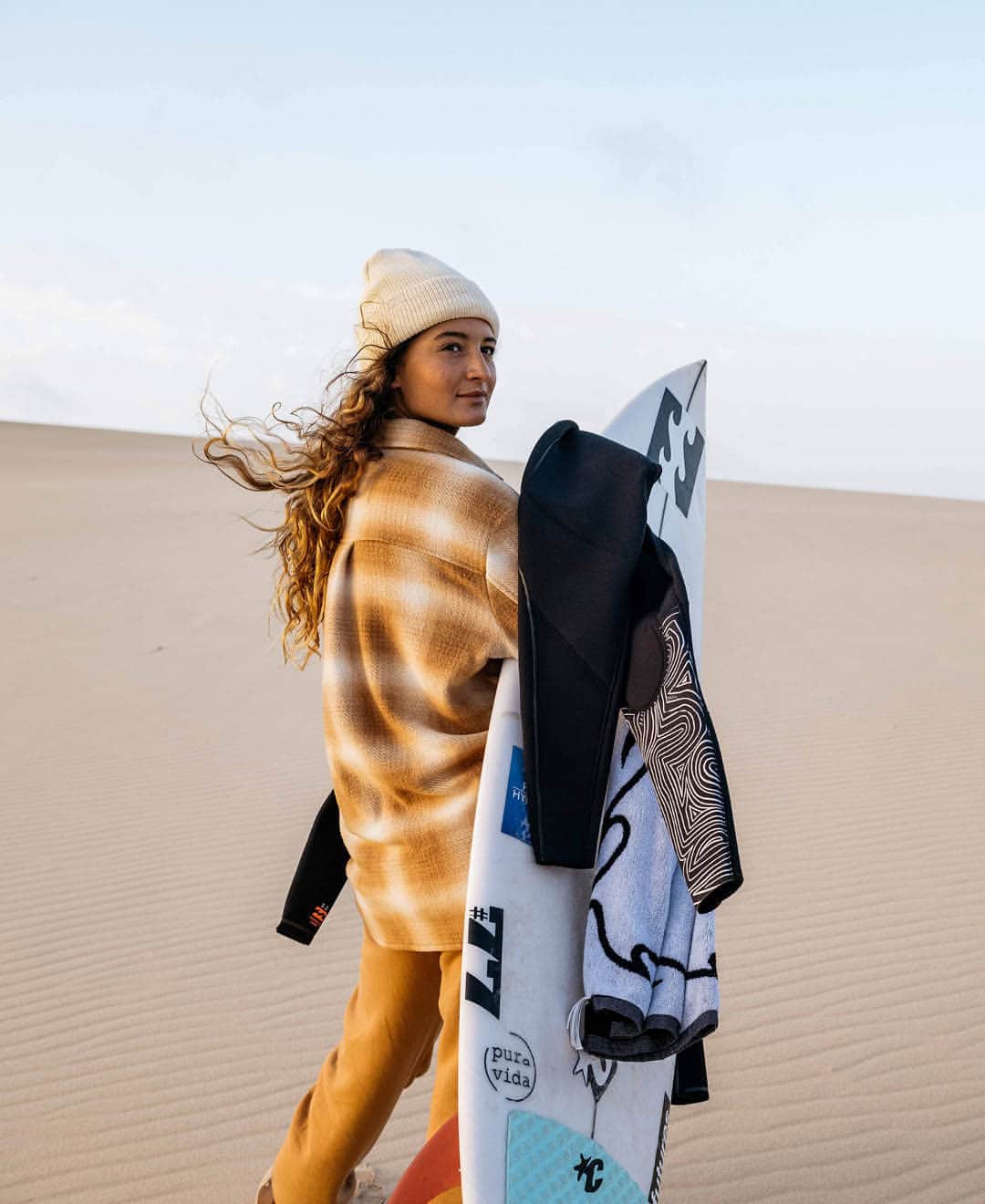BILLABONG WOMENSさんのインスタグラム写真 - (BILLABONG WOMENSInstagram)「This fleece flannel is the perfect transitional layer for your next adventure. Made of soft eco-conscious fabrics so you adventure consciously. #BillabongAdventureDivison」10月4日 9時00分 - billabongwomens