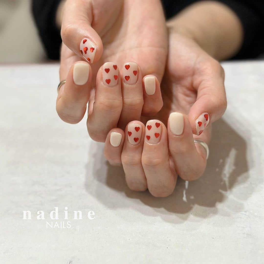 nadineNAILSのインスタグラム