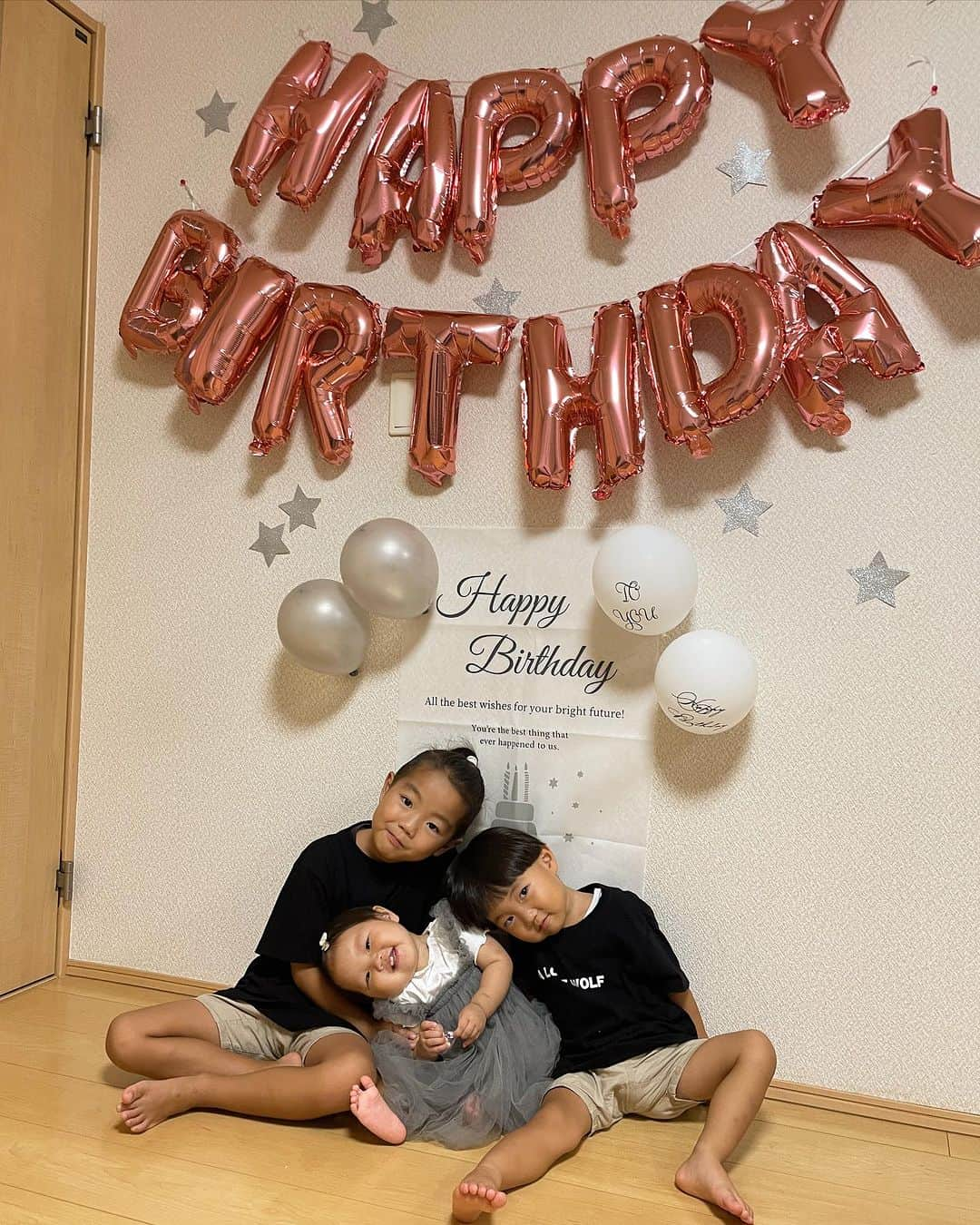 渡部太基さんのインスタグラム写真 - (渡部太基Instagram)「.  Happy 1st Birthday🎉👼 皆さまに支えられ 無事にこの日を迎えられました🫶 お祝いしてくれた皆さんありがとうございました✨☺️ #わたべんちのお姫さま #1歳 #誕生日 #おめでとう #20231003」10月4日 9時47分 - daikick7